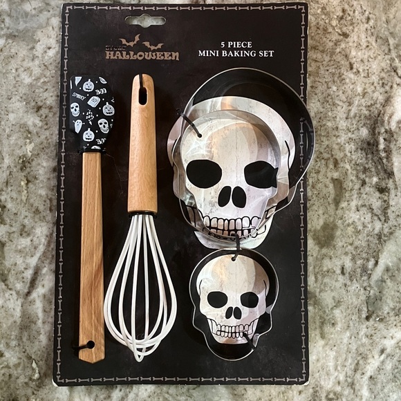 ❄️4 For $20 CWC Cook With Color Halloween Kitchen Tool Bundle - Picture 5 of 9
